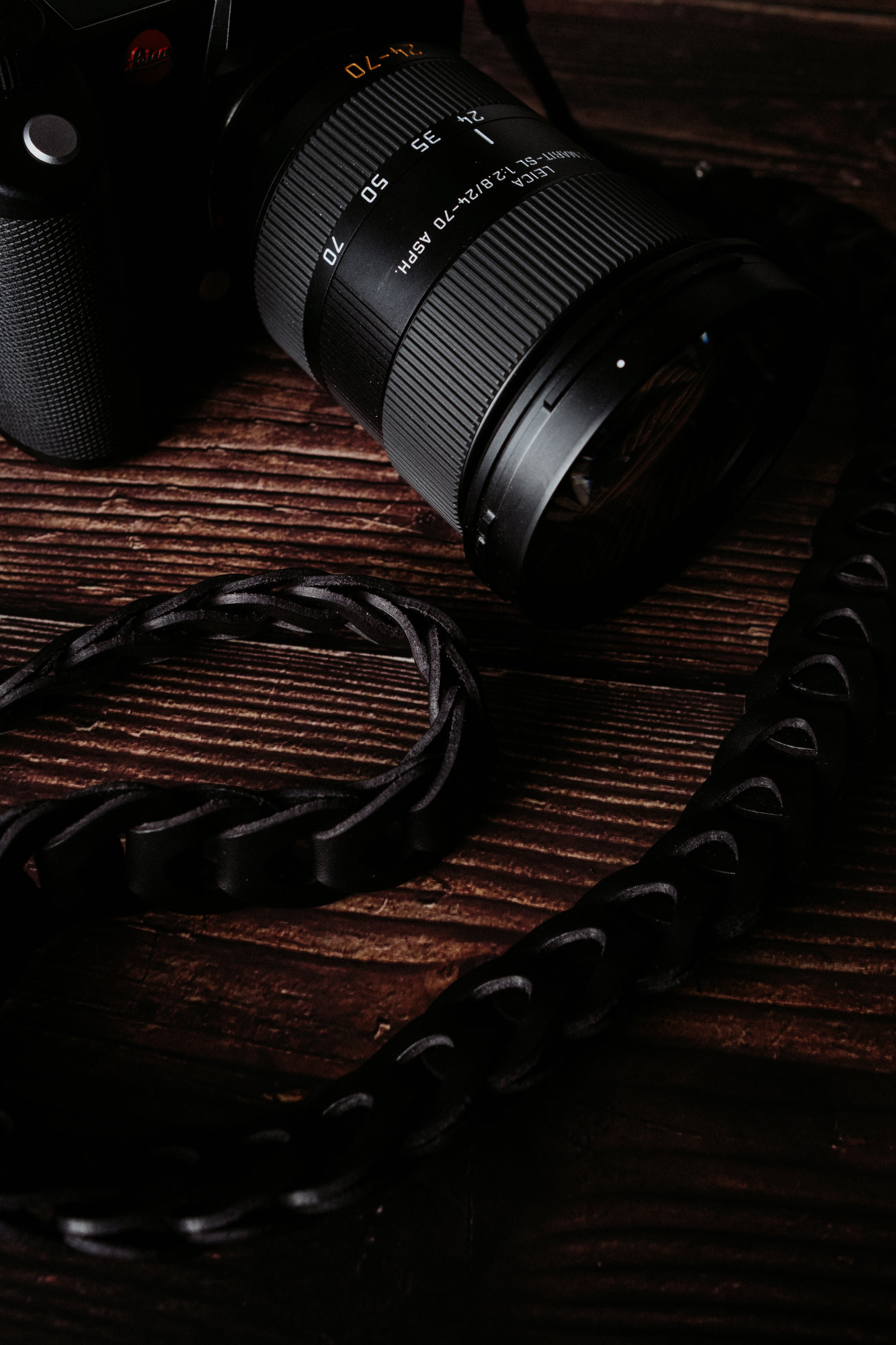 classic criss-straps